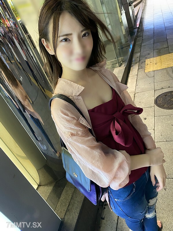 *头数有限* ★ 矫正小胸 ★ “B罩杯”利用公式获得“B罩杯”苗条女 ● 大学生，19岁 