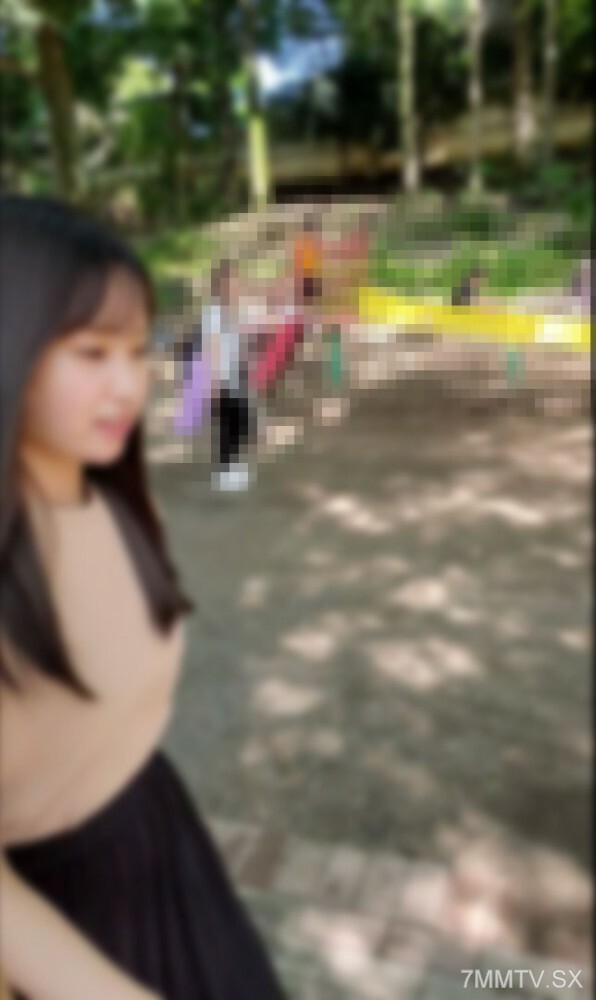 被捕获。中午，公园里的人们发生性交。我是第一F白杯美女，因为我一直在流汗、流汗，也曾受过羞辱和感触。