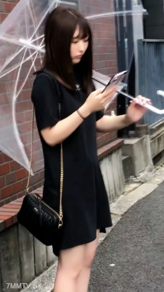 【原创影片剪辑】真实18岁美女私服史上最高价。外阴持续射精处于危险之中。 *高品质目视检查 