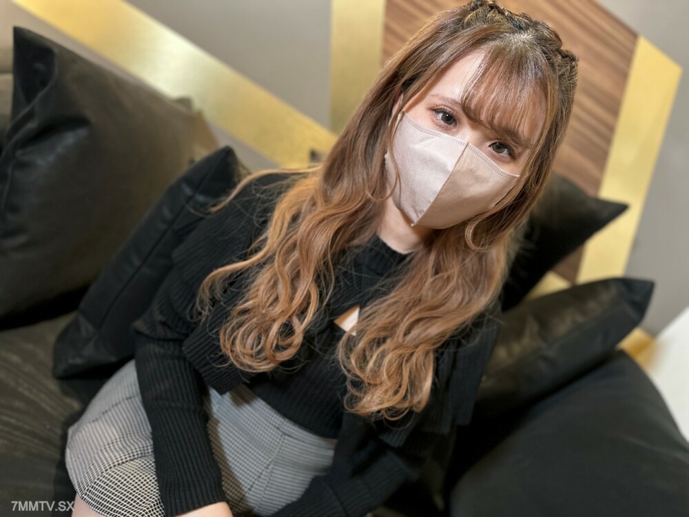 前偶像女人 (Gachi) 奇怪的嘴巴吸吮，嘴里射精